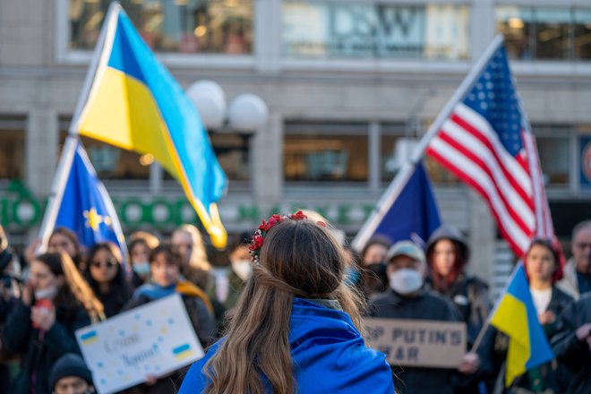 Združene države Amerike bodo skupaj z zavezniki in partnerji po vsem svetu še naprej podpirale ukrajinski narod pri branjenju njegove domovine. FOTO: David Dee Delgado/Reuters
