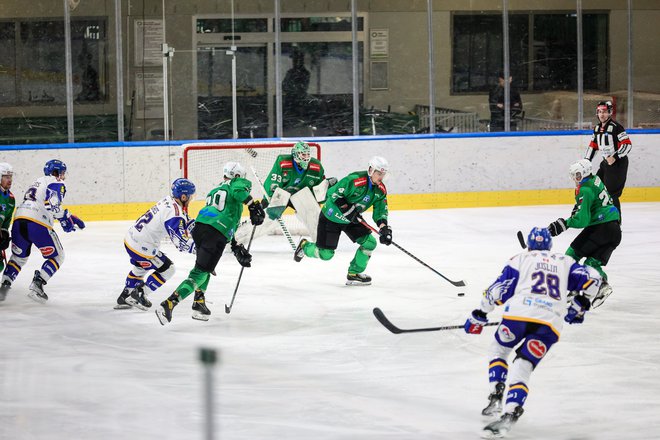 Olimpija je prejela osem golov. FOTO: Črt Piksi
