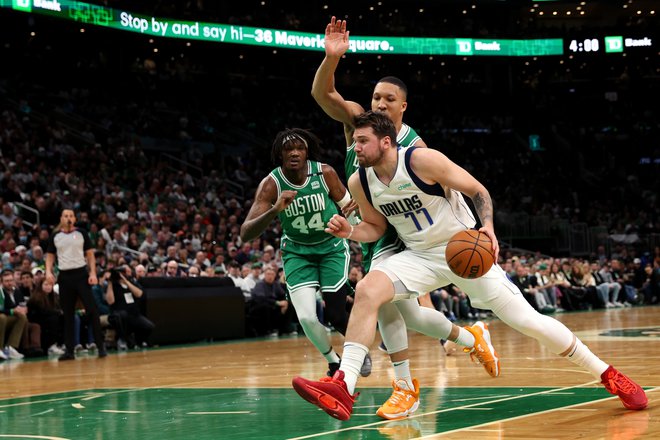 Luka Dončić je Bostončanom povzročal veliko preglavic. FOTO: Maddie Meyer/AFP
