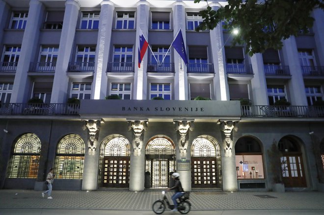 Banke so tudi januarja okrepile kreditiranje gospodarstva in prebivalstva, tokrat zlasti zaradi povečanja posojil podjetjem, ugotavlja Banka Slovenije. Ljubljana. FOTO: Leon Vidic/Delo
