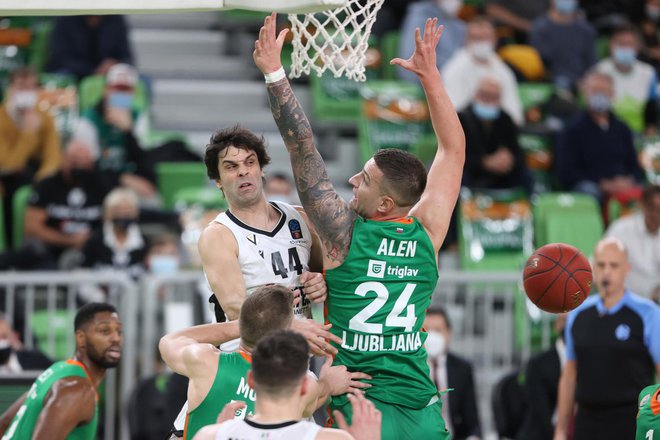 Miloš Teodosić (44) je tudi ob zadnjem soočenju povzročal preglavice Ljubljančanom. FOTO: Cedevita Olimpija
