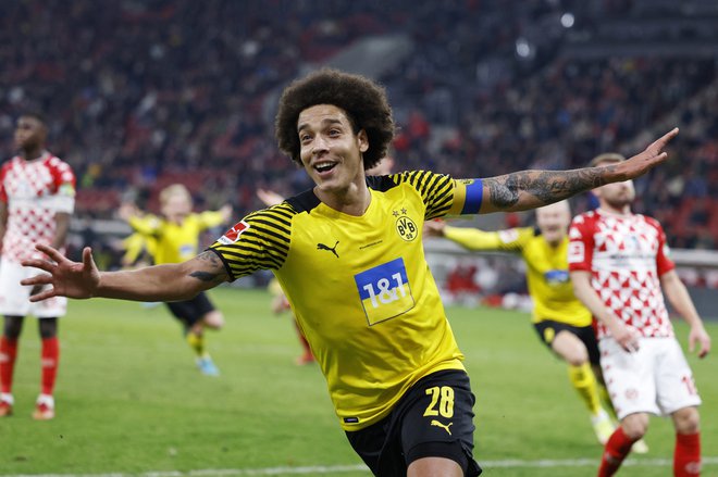 Belgijski vezist Axel Witsel ne zadeva pogosto, zadetek v Mainzu pa je (bo) močno odmeval. FOTO: Heiko Becker/Reuters
