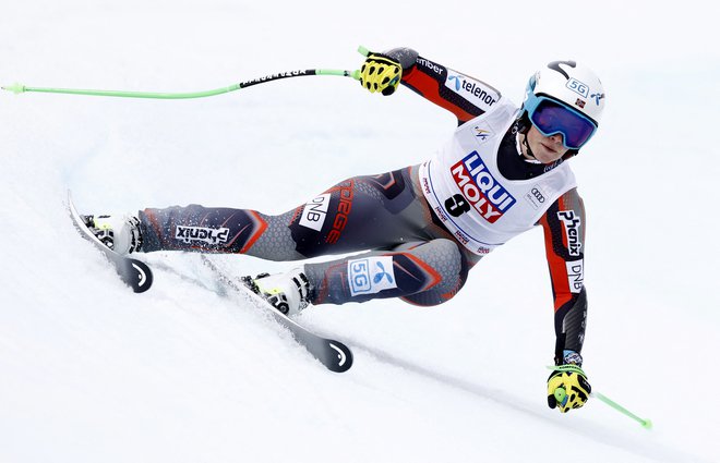 Ragnhild Mowinckel je bila najhitrejša na današnjem superveleslalomu. FOTO: Christian Hartmann/Reuters
