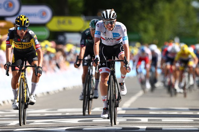 Primož Roglič (levo) in Tadej Pogačar se bosta na Milano&ndash;Sanremo prvič letos srečala na štartu. FOTO: Michael Steele/AFP
