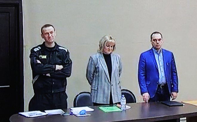 Sodišče je Alekseja Navalnega spoznalo za krivega goljufije. Foto: REUTERS/Evgenia Novozhenina
