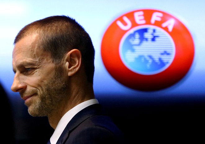 Aleksander Čeferin med novinarsko konferenco v Stari Pazovi leta 2017. FOTO: Antonio Bronić/Reuters
