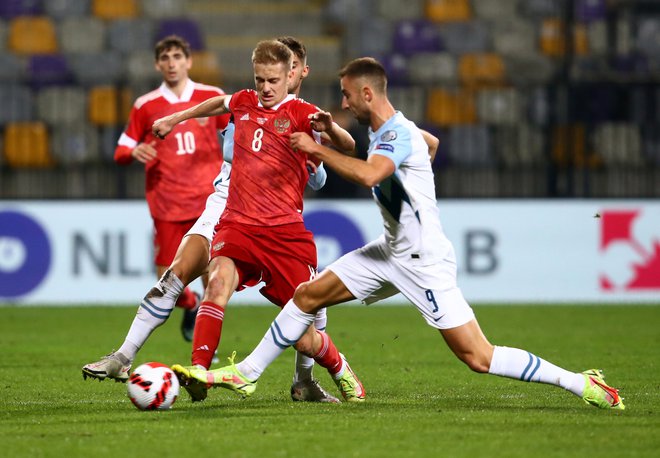 Andraž Šporar želi proti Hrvaški in Katarju popraviti svojo statistiko v golih v državnem dresu. FOTO: Borut Živulović/Reuters
