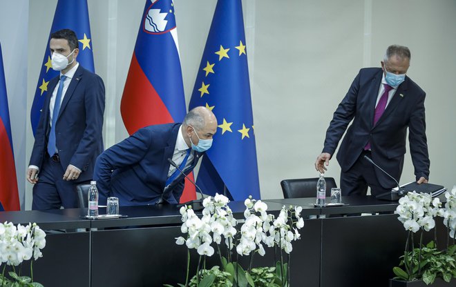 Načrtovano trkanje po prsih bodo v kampanji izpodrinile teme, povezane s posledicami ukrajinske krize.

FOTO: Jože Suhadolnik
