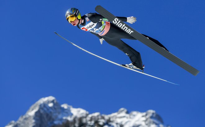 Anže Lanišek je danes prekosil celotno svetovno konkurenco. FOTO: Matej Družnik/Delo
