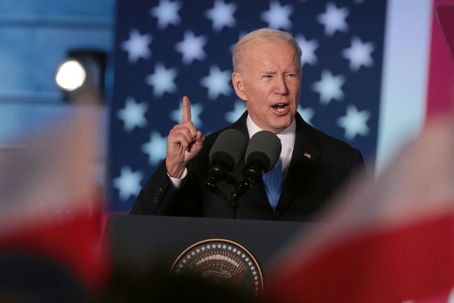 Številni zunanjepolitični analitiki so zaskrbljeni, da je Biden z zadnjimi izjavami dal Putinu novega streliva za prepričanje, da gre za vojno na vse ali nič. Foto Slawomir Kaminski/Reuters
