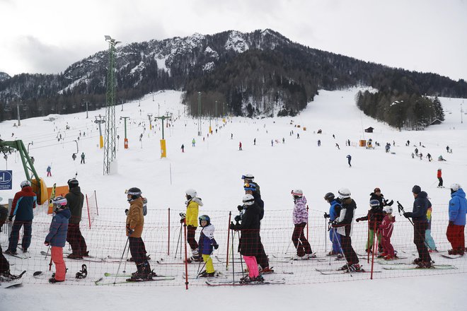 V Kranjski Gori so zelo dobro smučarsko sezono s 114 obratovalnimi dnevi končali to nedeljo. Foto Leon Vidic
