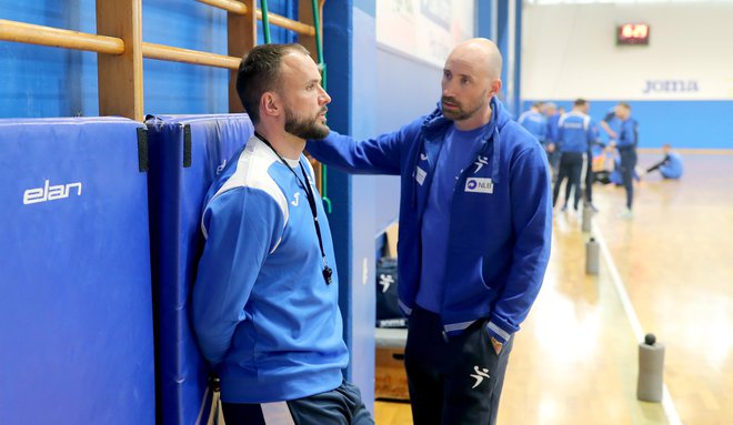 Vid Kavtičnik (desno) je direktor slovenske reprezentance. FOTO: Blaž Samec
