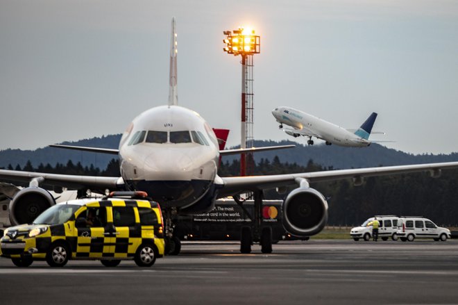 Čarterji so za prevoz tovora zelo aktualni tudi zdaj, ko so se zaradi vojnih razmer v Evropi spremenile transportne poti. FOTO: Voranc Vogel/Delo
