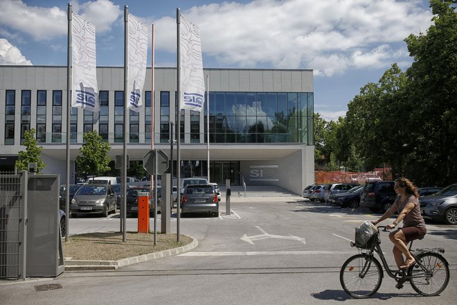 SIQ Ljubljana ima trenutno veljavnih nekaj manj kot 150 certifikatov za različne medicinske pripomočke. FOTO: Blaž Samec/Delo
