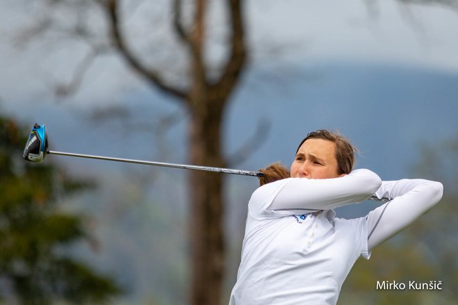 Doma smo pozimi vedno odšli kam v tople kraje, kjer je Pia lahko vadila in igrala in zbirala točke za amatersko evropsko in svetovno golf lestvico. FOTO: Mirko Kunšič
