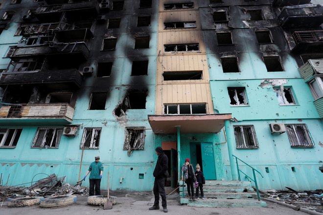 Prizor in Mariupolja. FOTO: Alexander Ermochenko/Reuters
