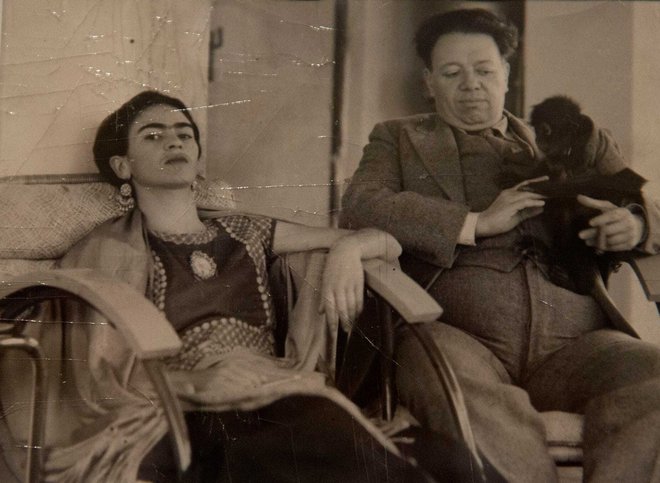 Frida Kahlo in Diego Rivera leta 1937. Bila sta dvakrat poročena (s kratko vmesno ločitvijo), obakrat je bil njun zakon tudi v težavah. FOTO: Meghan Mccarthy/Usa Today Network via Reuters
