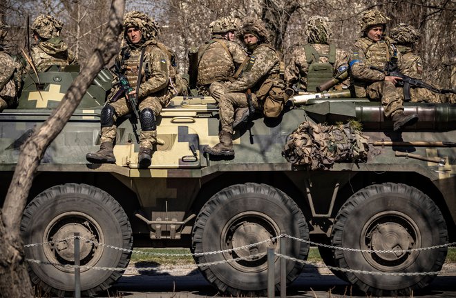 Ukrajini je na pomoč priskočila tudi Slovaška, ki je državi podarila sistem zračne obrambe S-300. Fotografija je simbolična. FOTO: Fadel Senna/AFP
