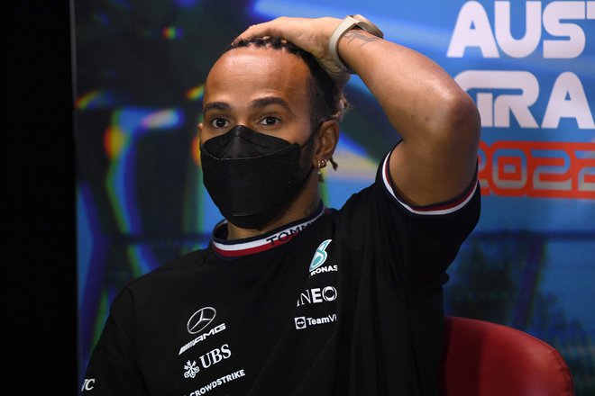 Lewis Hamilton se upravičeno drži za glavo. FOTO: William West/AFP
