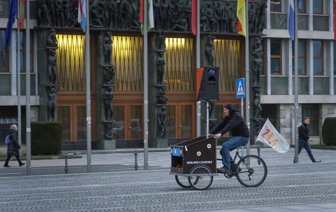 Ključnih 14 dni za pravo odločitev na volitvah.&nbsp;FOTO: Jože Suhadolnik/Delo
