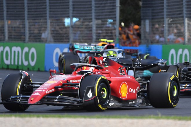 Charles Leclerc je bil najhitrejši tudi v Melbournu. FOTO: Paul Crock/AFP
