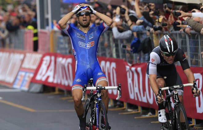 Nacer Bouhanni tokrat na cesti ni imel sreče. FOTO: Luk Benies/AFP
