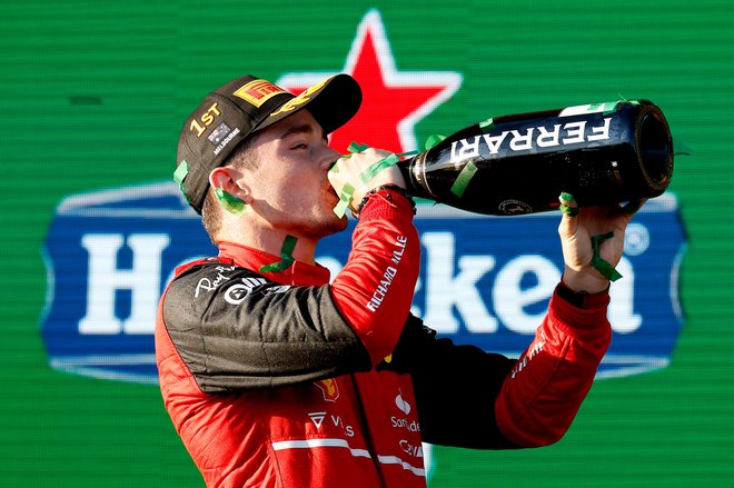 Monaški &raquo;princ&laquo; Charles Leclerc bi kaj lahko še letos postal kralj formule 1. FOTO: Con Chronis/AFP
