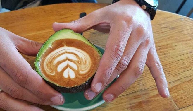 Avokado in kava latte. FOTO: Arhiv Polet/Instagram&nbsp;
