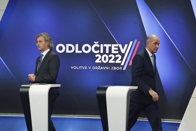 Osnovna cepitvena linija na volitvah prihodnji konec tedna bo med Janezom Janšo (desno) in Robertom Golobom (levo). FOTO: Leon Vidic/Delo
