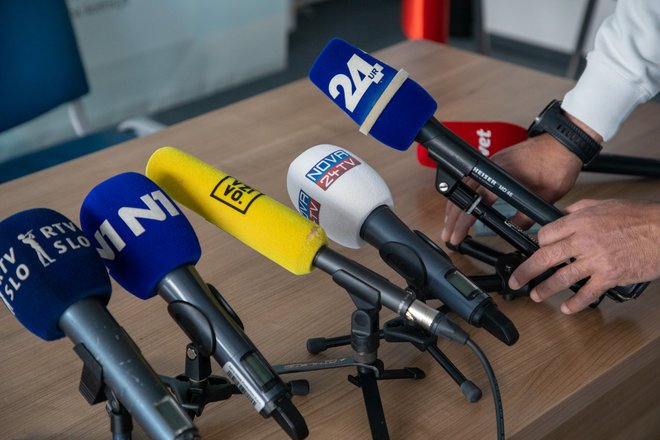 Morda bi bilo smiselno, da obe televiziji kar združimo, da bodo stroške delovanja krili Madžari&nbsp;... Foto Voranc Vogel/Delo
