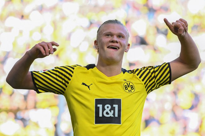 Norveški čudežni deček Erling Braut Håland bo, kot kaže, kariero nadaljeval v Angliji pri Manchester Cityju. FOTO: Ina Fassbender/AFP
