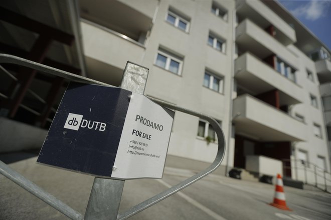 DUTB ima še dobre pol milijarde evrov premoženja, od tega 290 milijonov v terjat&shy;vah, 113 milijonov v nepremičninah in 122 milijonov v lastniških naložbah. Foto Leon Vidic
