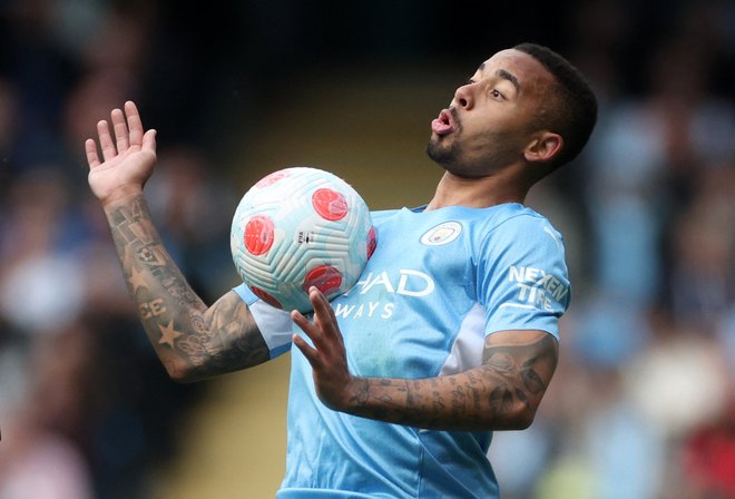 Gabriel Jesus je bil tokratni junak Manchester Cityja. FOTO: Phil Noble/Reuters
