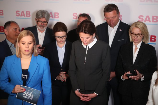 Najbolj je izpad iz državnega zbora prizadel nekdanjo premierko Alenko Bratušek in njene somišljenike v istoimenski stranki. FOTO:&nbsp;Dejan Javornik/Delo
