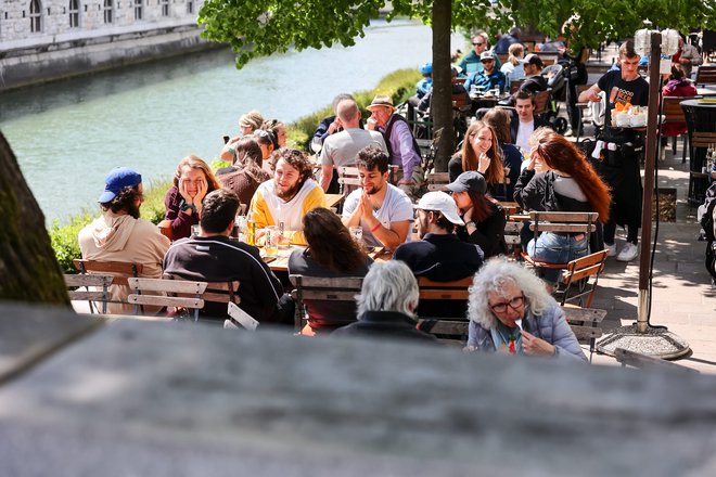 Prvomajski prazniki in mladi FOTO:&nbsp;Črt Piksi/Delo
