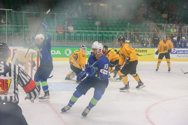 Slovenski hokejisti so potrdili premoč proti Litovcem. FOTO: Črt Piksi/Delo
