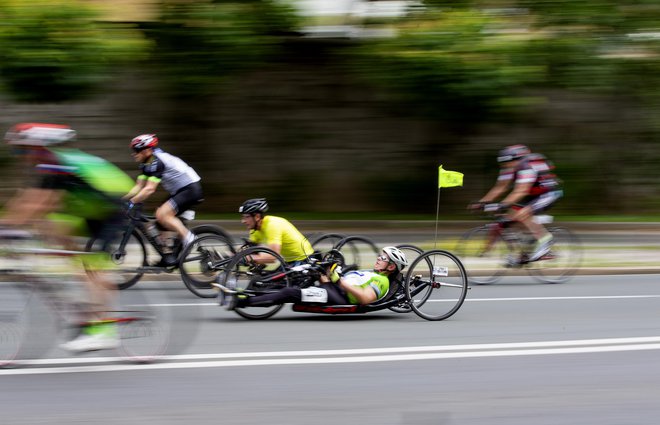 Tudi športniki invalidi si zaslužijo športni objekt, ki bil središče športnega dogajanja tako na domači kot na mednarodni ravni, poudarjajo v Zvezi ŠIS-SPK. FOTO: Matej Družnik/Delo
