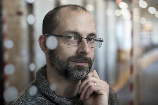 Matija Pretnar je predavatelj in raziskovalec na ljubljanski fakulteti za matematiko in fiziko.
FOTO: Jure Eržen
