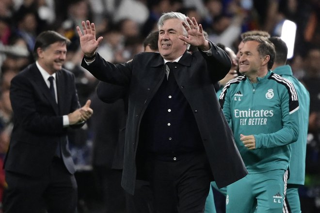 Realov predsednik Florentino Perez zdaj prav nič ne obžaluje odlločitev, da je dirigentsko paličico moštva zaupal Carlu Ancelottiju. FOTO: Javier Soriano/AFP
