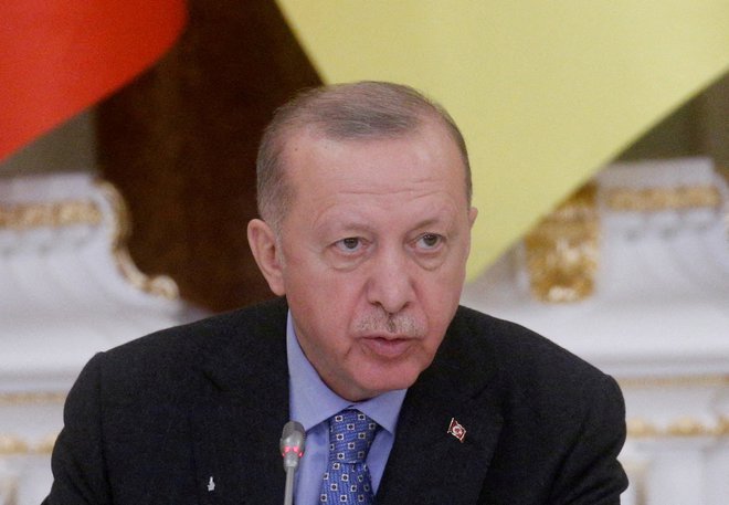 Gre za ogromen izziv za vlado turškega predsednika Recepa Tayyipa Erdoğana. FOTO:&nbsp;Valentin Ogirenko/Reuters
