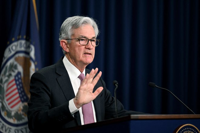 Predsednik ameriške centralne banke Jerome Powell signalizira, da lahko obrestne mere še zrastejo.

FOTO: Jim Watson/AFP
