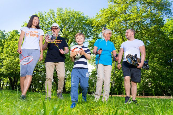 V prvem tednu projekta je sodelovalo več kot 500 ljudi različnih starosti. FOTO: Šimen Zupančič
