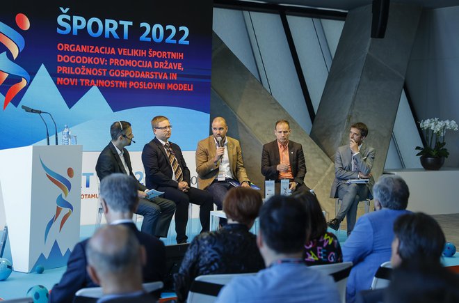 Delova konferenca šport 2022. FOTO: Jože Suhadolnik/Delo
