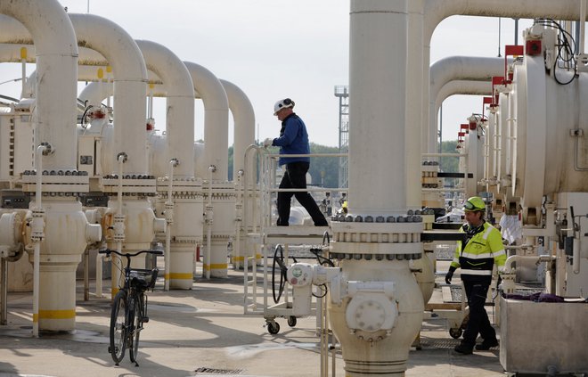 Plinovodi iz Rusije v Evropo se letos bistveno manj zasedeni kot v preteklih letih. FOTO: Leonhard Foeger/Reuters
