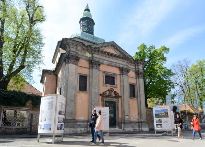 Križniška cerkev Device Marije Pomočnice je iz začetka 18. stoletja. Fotodokumentacija Dela
