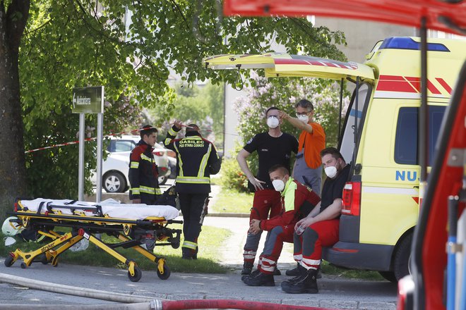 Direktor podjetja Srečko Štefanič je poudaril, da bodo pomagali družinam ljudi, ki so umrli v tej nesreči. FOTO: Leon Vidic/Delo
