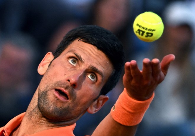 Novak Đoković se približuje cilju. FOTO: Tiziana Fabi/AFP
