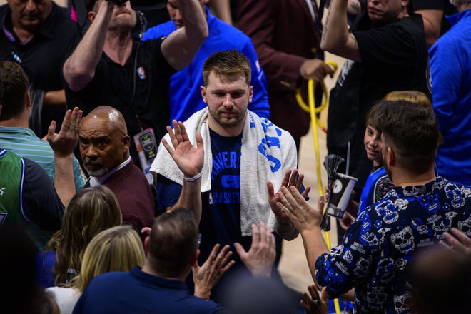 Pred Luko Dončićem in Dallasom je nov velik izziv in priložnost, da v sedmi, odločilni tekmi za uvrstitev v konferenčni finale presenetijo Phoenix. FOTO: Jerome Miron/Usa Today Sports
