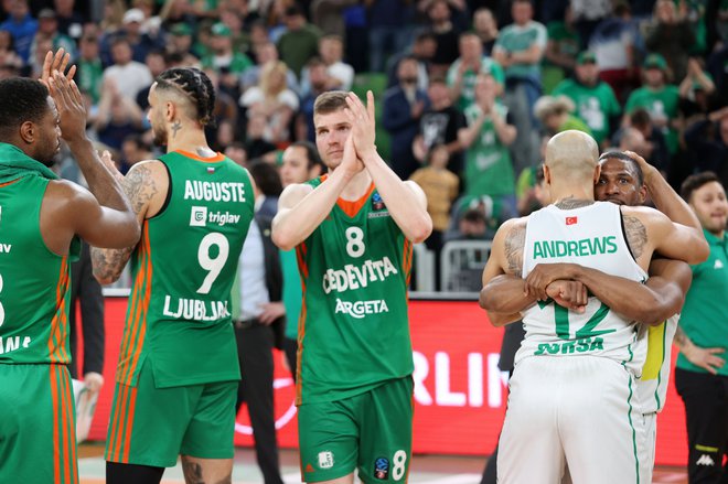 Košarkarji Cedevite Olimpije so si priborili 3. tekmo v Beogradu. Foto Cedevita Olimpija
