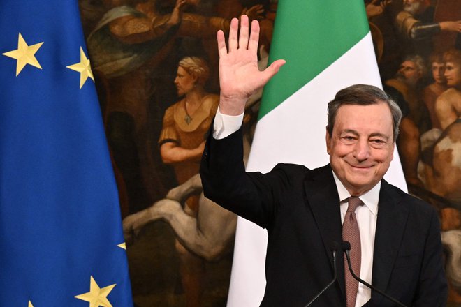 Premier Mario Draghi je poudaril, da je italijanska mirovna pobuda akcija za vrnitev vodilne vloge Evropske unije. FOTO: Tiziana Fabi/AFP
